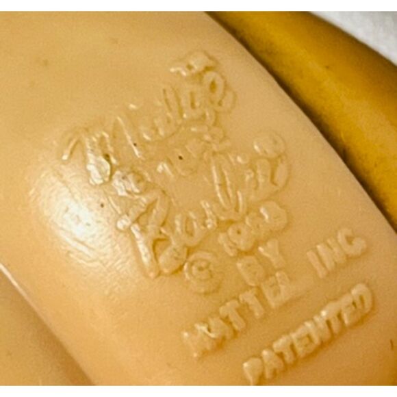 Vtg Pair of 1962 Mattel Midge Dolls Bubble Cut Straight Leg Red Hair Blue Eyes - Picture 5 of 5